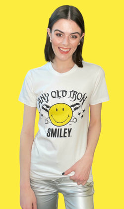 Any Old Iron x Smiley Logo camiseta blanca