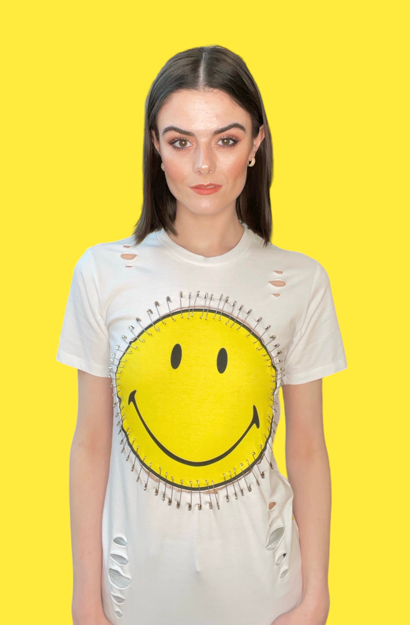 Any Old Iron x Smiley Just Safe camiseta blanca