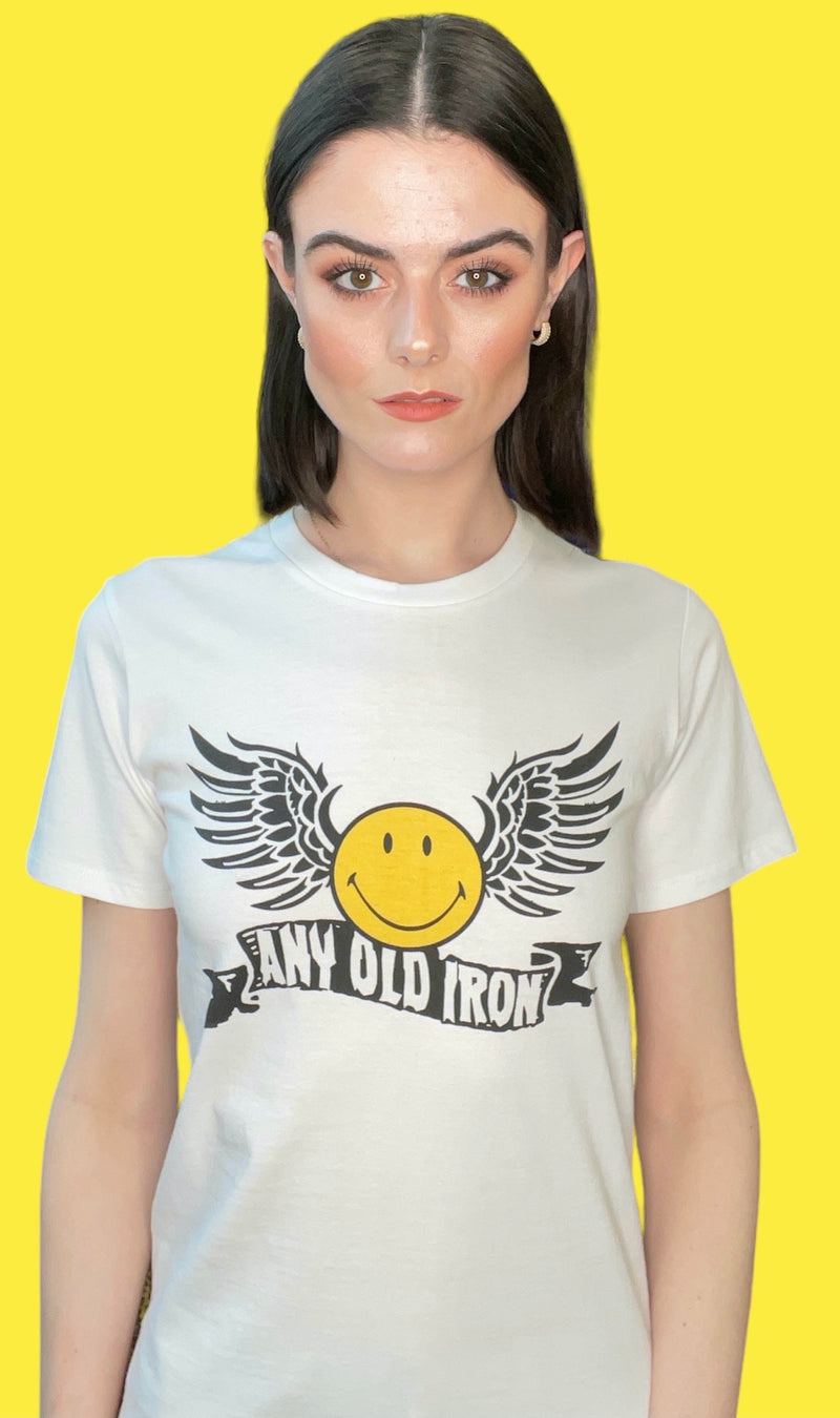 Any Old Iron x Smiley Wings camiseta blanca