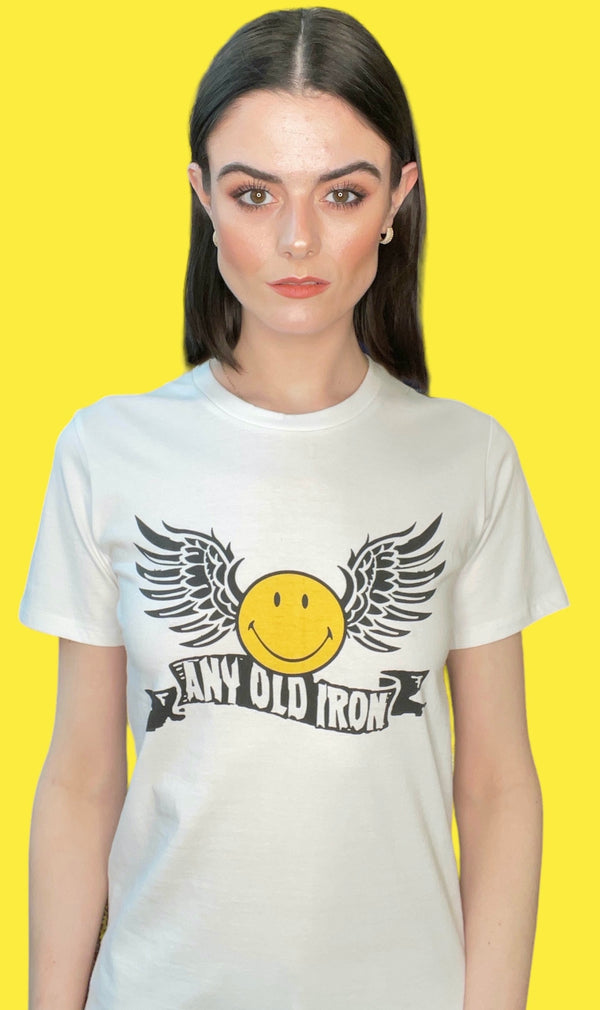 Any Old Iron x Smiley Wings camiseta blanca